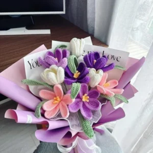 Bó Hoa Tulip Len Handmade Phong Cách & Ý Nghĩa 7 hoa tulip len moc phong cach 510x638 1